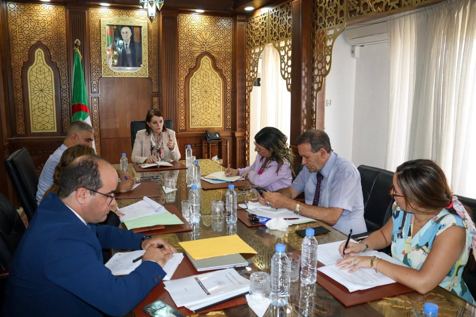Preparación para el encuentro nacional sobre la turismo hamouni y la actualización de las estaciones terapéuticas en Biskra