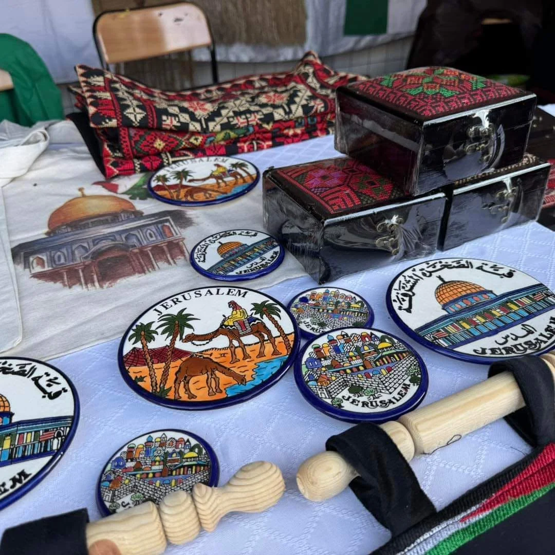 Foire aux arts du main-d'œuvre pendant le festival FITS 2024