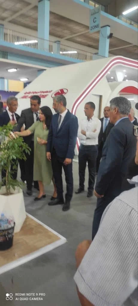 Llegada de los operadores turísticos al salón del Consejo en SITEV 2025