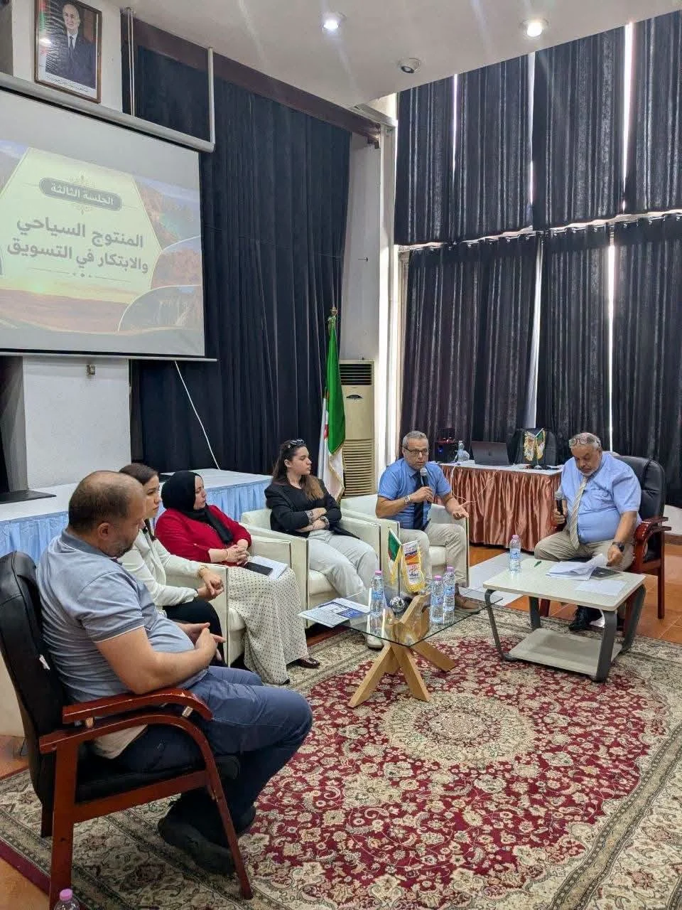 لقاء تحسيسي حول دور وكالات السياحة والأسفار في الترويج للوجهة الجزائرية