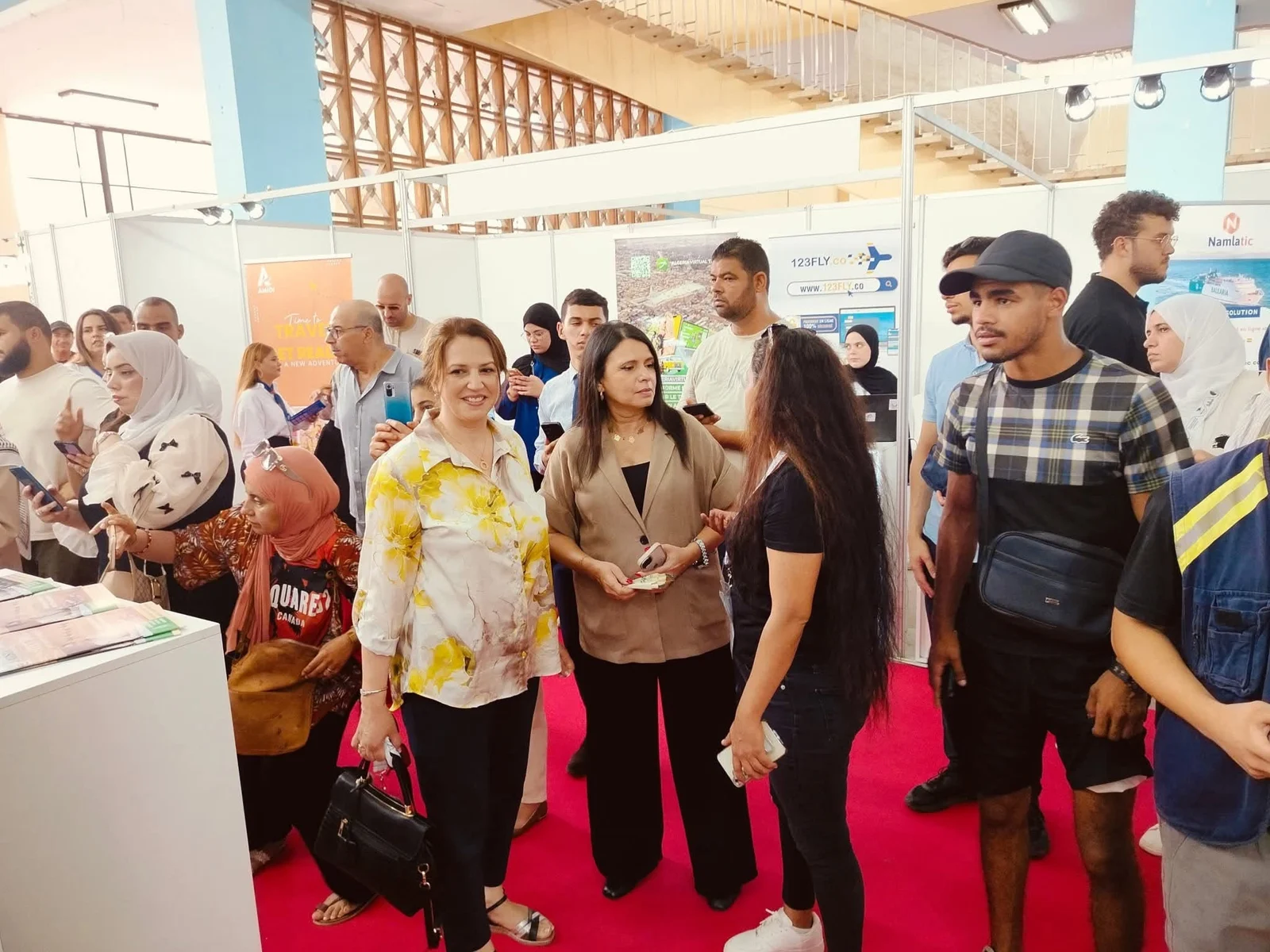 زيارة حفيظ دراجي إلى جناح الديوان في SITEV 2025