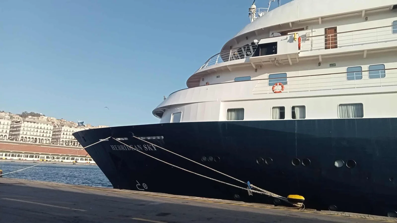 وصول الباخرة HEBRIDEAN SKY إلى ميناء الجزائر