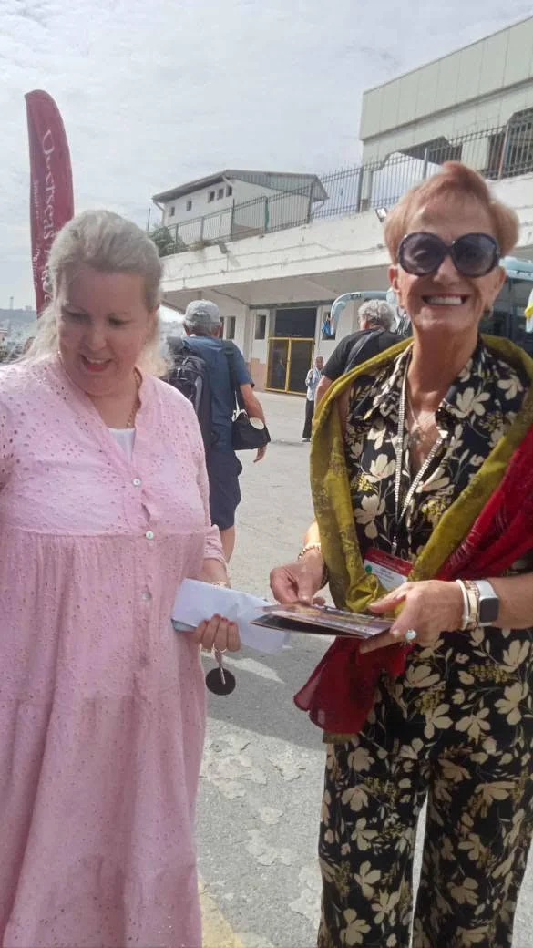 Arrivée d'un bateau touristique au port d'Alger