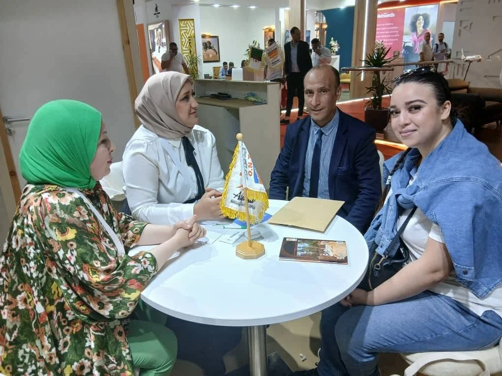 اليوم الثاني من مشاركة الديوان في صالون السياحة بوهران