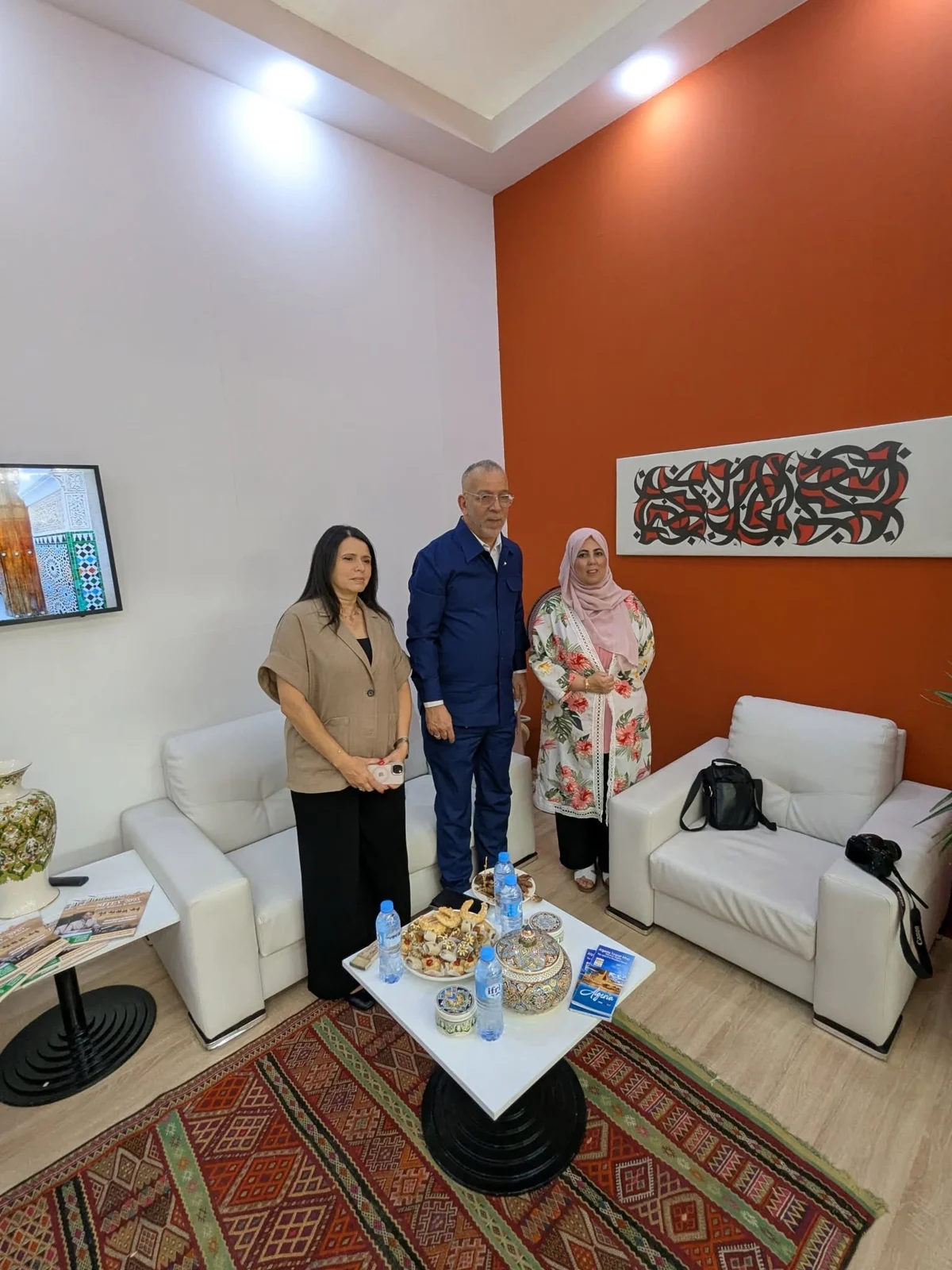 زيارة حفيظ دراجي إلى جناح الديوان في SITEV 2025