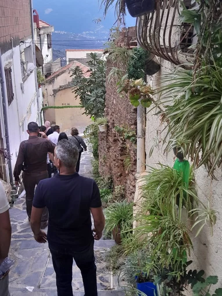 Voyage des journalistes à Ath Yenni et au village d’Ath Lahcen à Tizi Ouzou