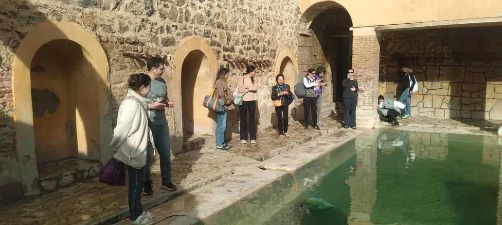 Visite d’une délégation diplomatique européenne à la station thermale Hammam Essalihine à Khenchela
