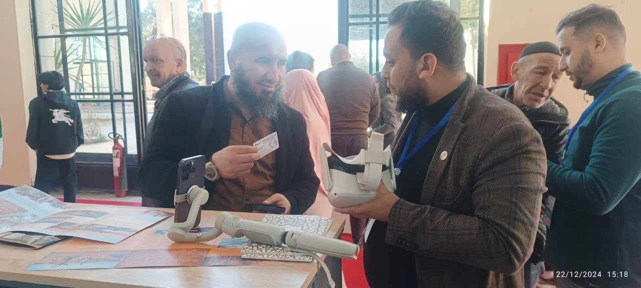 تواصل مشاركة الديوان في الطبعة 32 لمعرض الإنتاج الجزائري