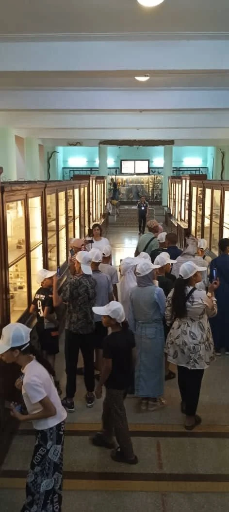 Начало поездки учащихся из Магиля к Варану