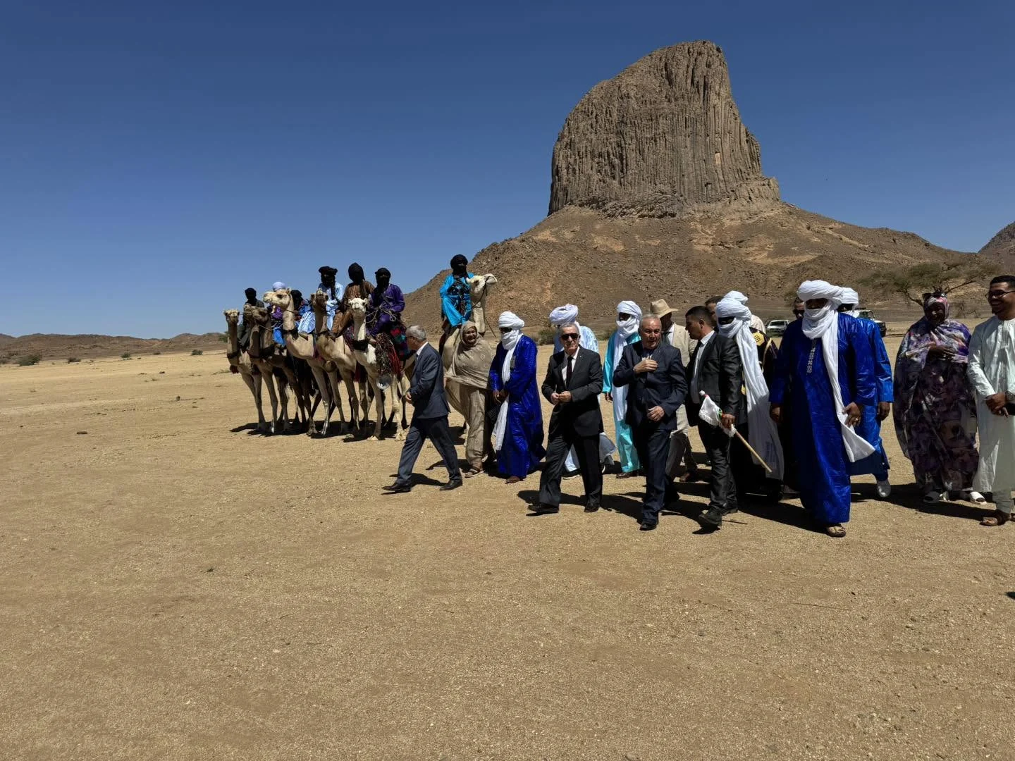 Inicio oficial del período de turismo de las regiones áridas 2024–2025 en Tamanrasset