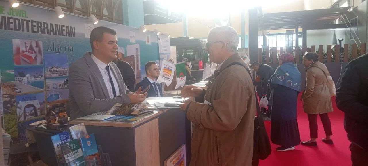 تواصل مشاركة الديوان في الطبعة 32 لمعرض الإنتاج الجزائري