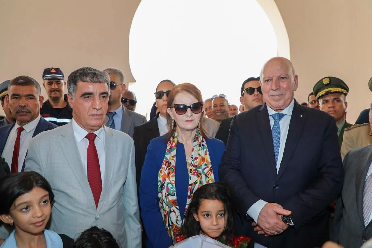 Puesta en marcha del complejo turístico de los pueblos de Adrar