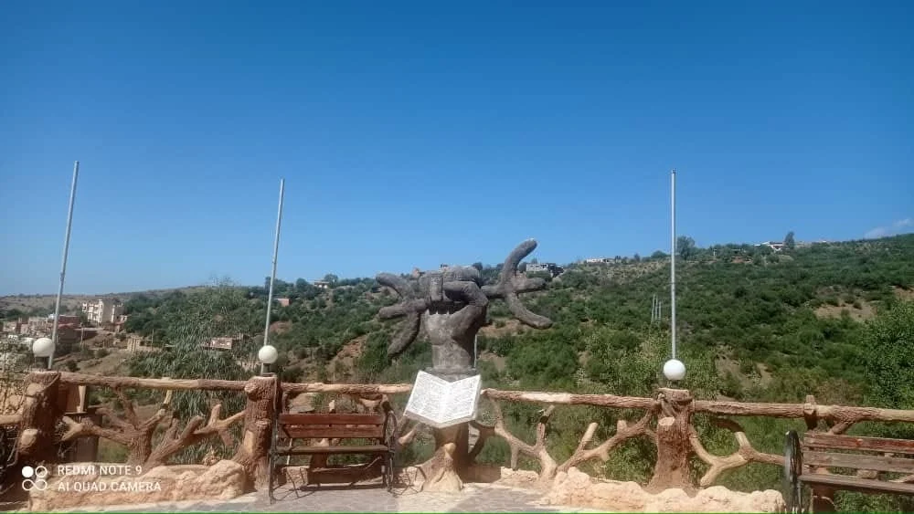 媒体行程圆满结束,艾利和詹特代表团访问蒂齐乌兹