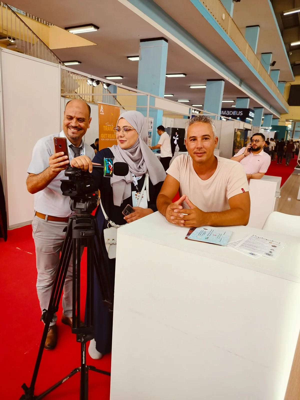 زيارة حفيظ دراجي إلى جناح الديوان في SITEV 2025