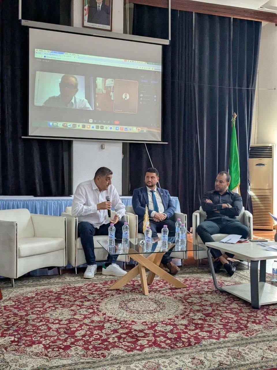 لقاء تحسيسي حول دور وكالات السياحة والأسفار في الترويج للوجهة الجزائرية