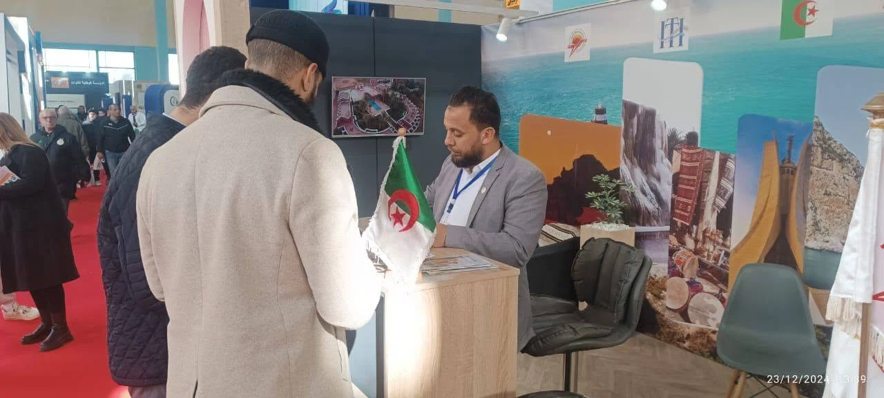 تواصل مشاركة الديوان في الطبعة 32 لمعرض الإنتاج الجزائري