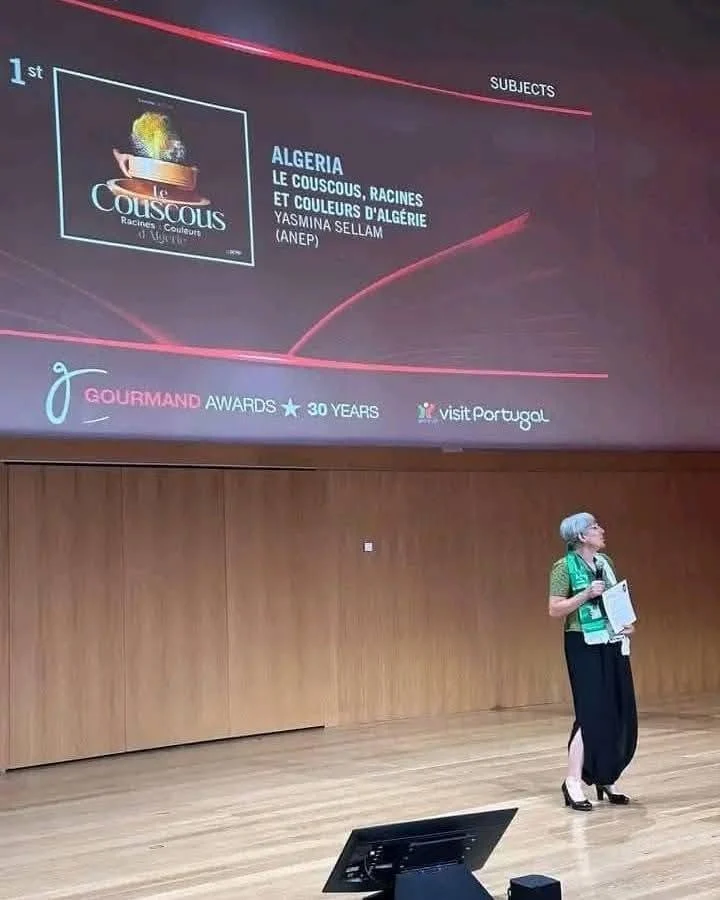 Ceremonia de presentación del libro "Al-Kassas: Raíces y colores de Argel" en Lisboa