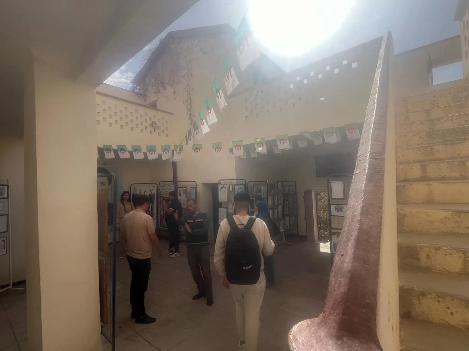رحلة الإعلاميين إلى المسارات التاريخية بباتنة في سبعينية الثورة