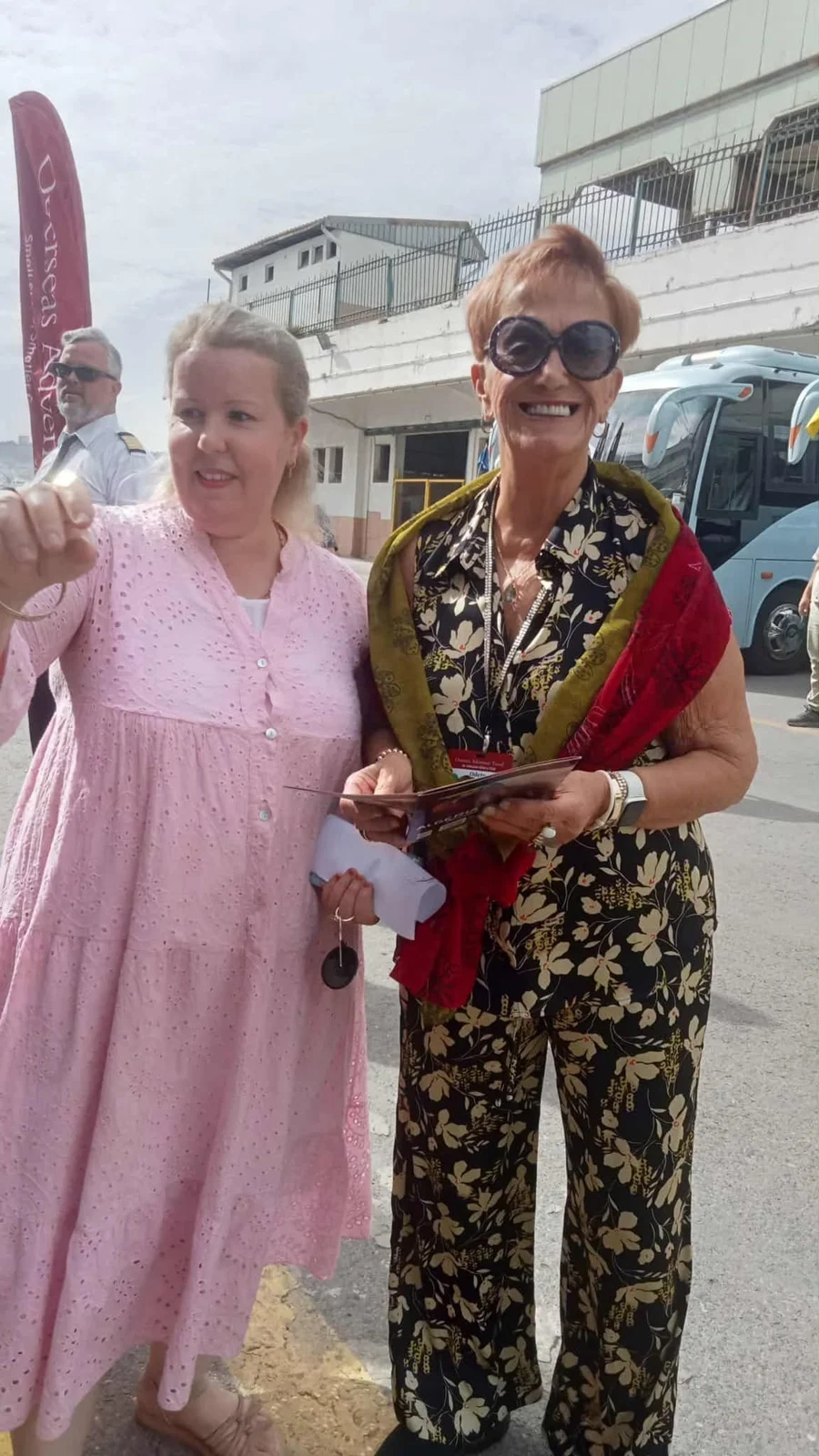 Arrivée d'un bateau touristique au port d'Alger