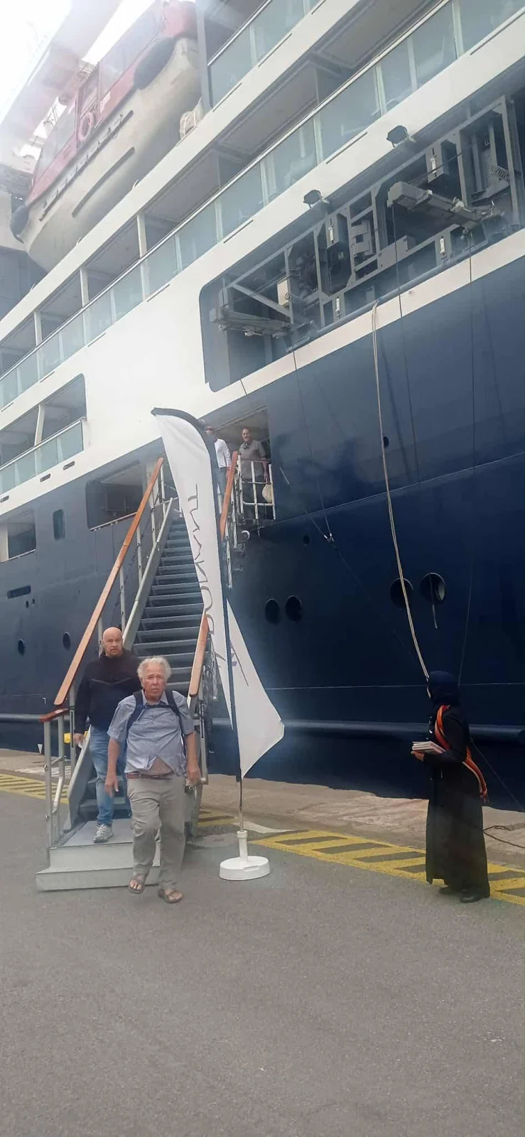 Arrivée du navire PONANT Le Mont d'Urville au port d'Alger