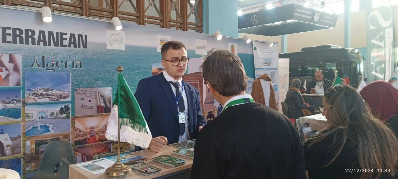 تواصل مشاركة الديوان في الطبعة 32 لمعرض الإنتاج الجزائري