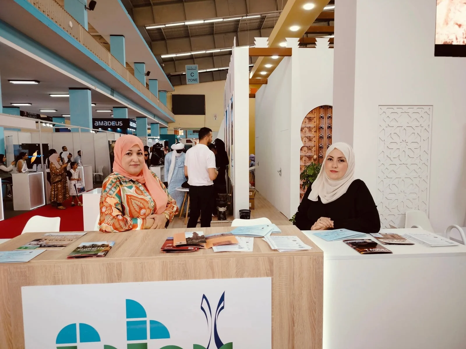 زيارة حفيظ دراجي إلى جناح الديوان في SITEV 2025
