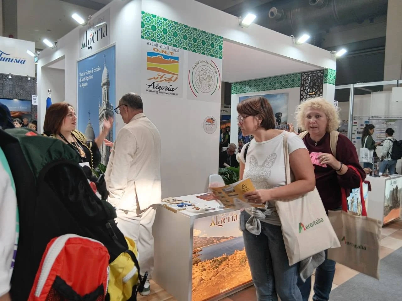 Segundo día de participación de Argelia en el Salón Turístico de Rimini
