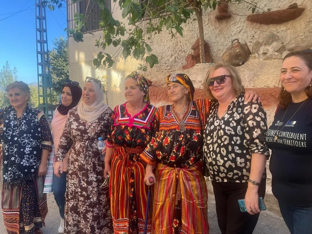 The journalists' trip to the historical village of Igil Emola