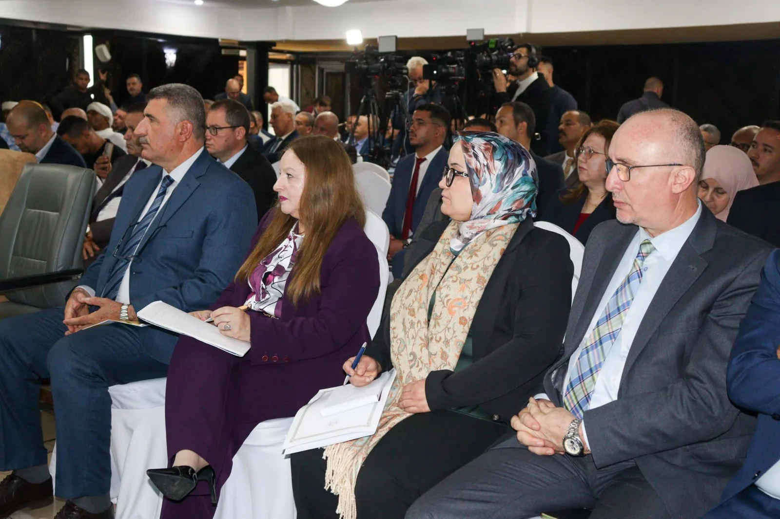 افتتاح اللقاء التقييمي لموسم السياحة الصحراوية بفندق مزافران