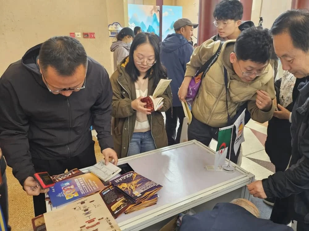 Segundo día de la participación de Argelia en el Museo de Consumo Cultural y Turístico en China