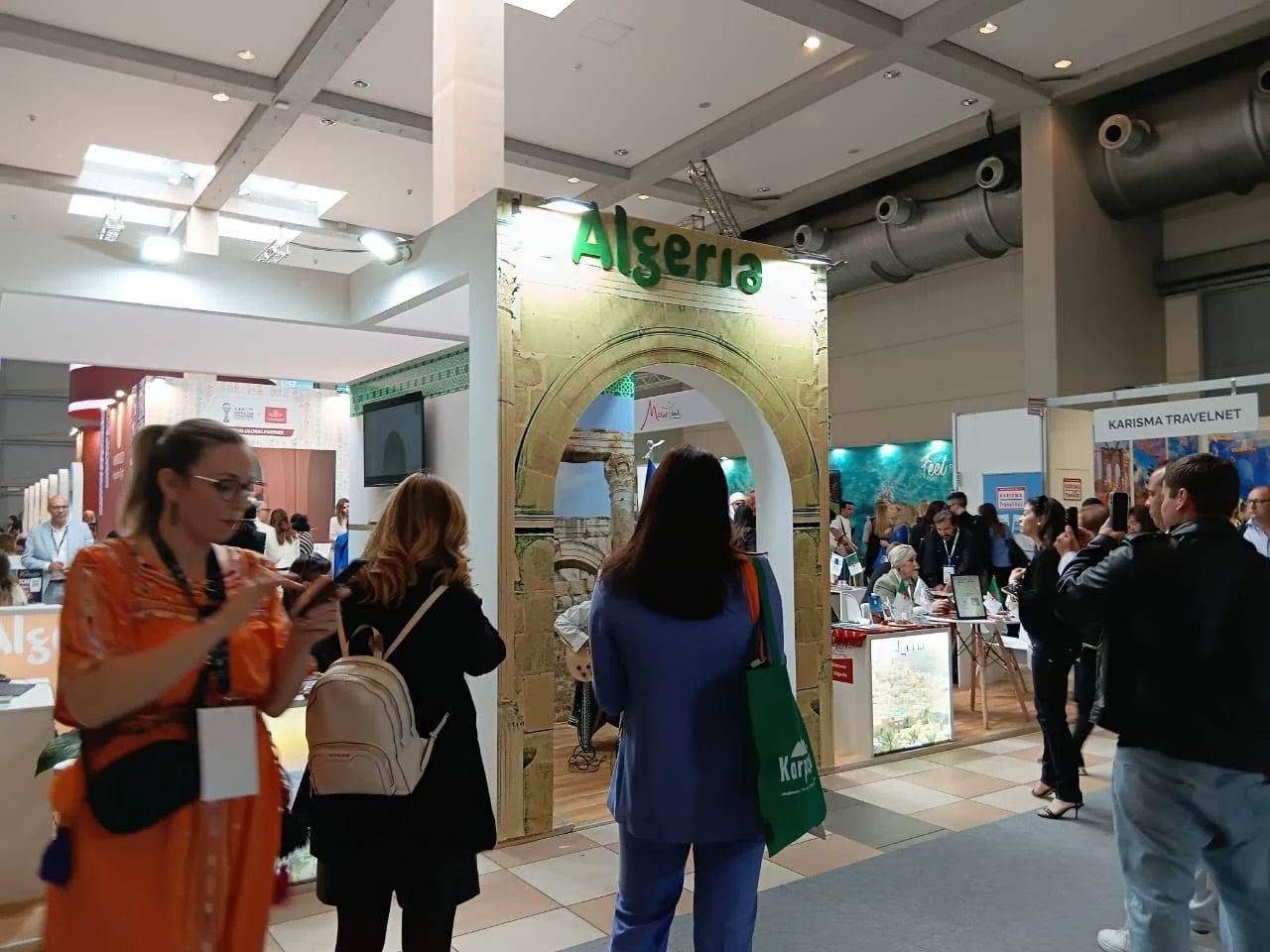 Segundo día de participación de Argelia en el Salón Turístico de Rimini