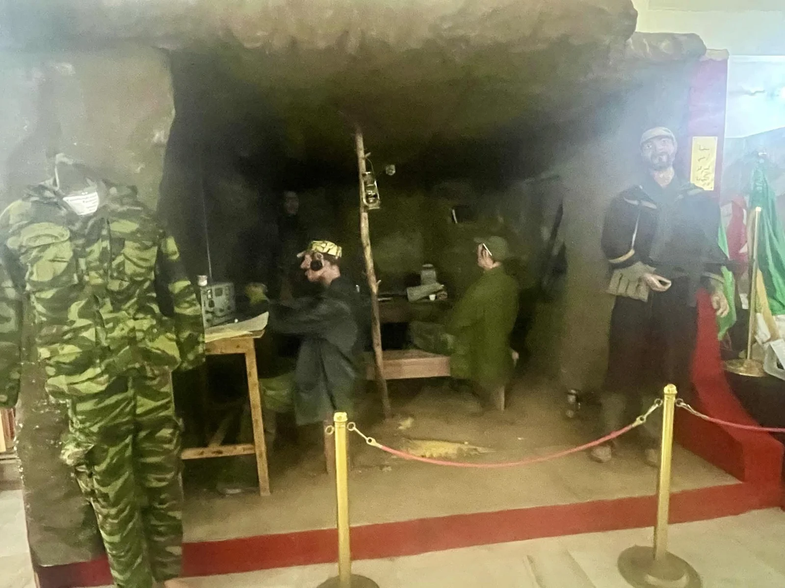 Поездка журналистов в исторические маршруты в Касинте в 1970-х годах после восстания